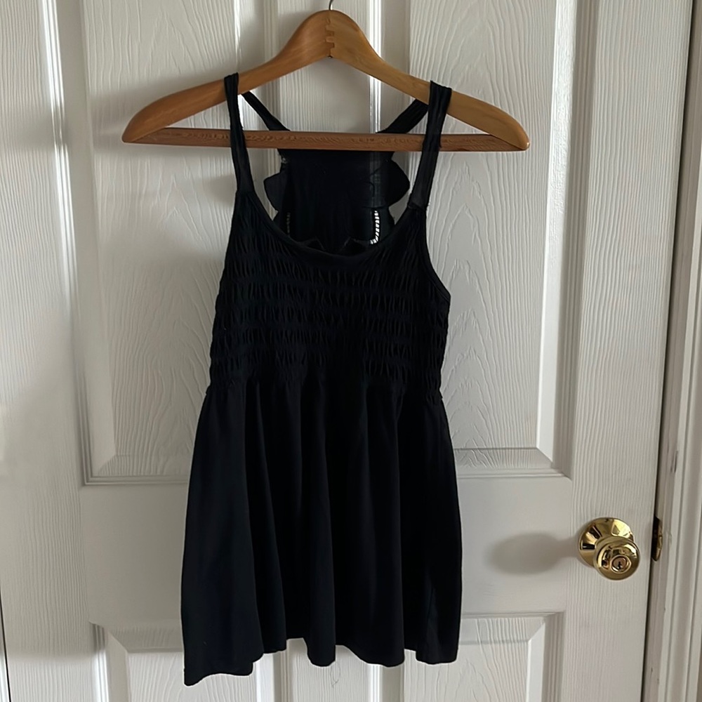 Black Racerback Sleeveless Tank With Floral Embroidery And Ruched Front Size Med